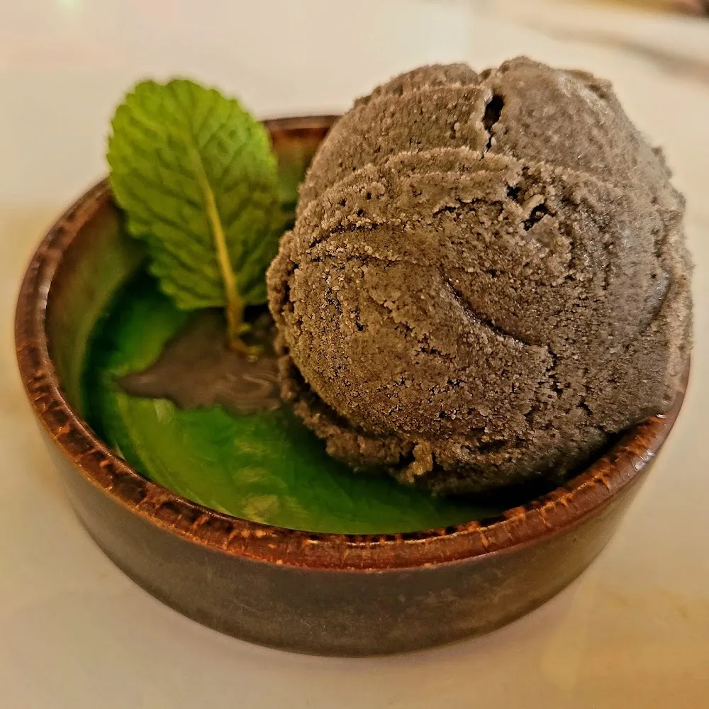 Glace Au Sésame Noir